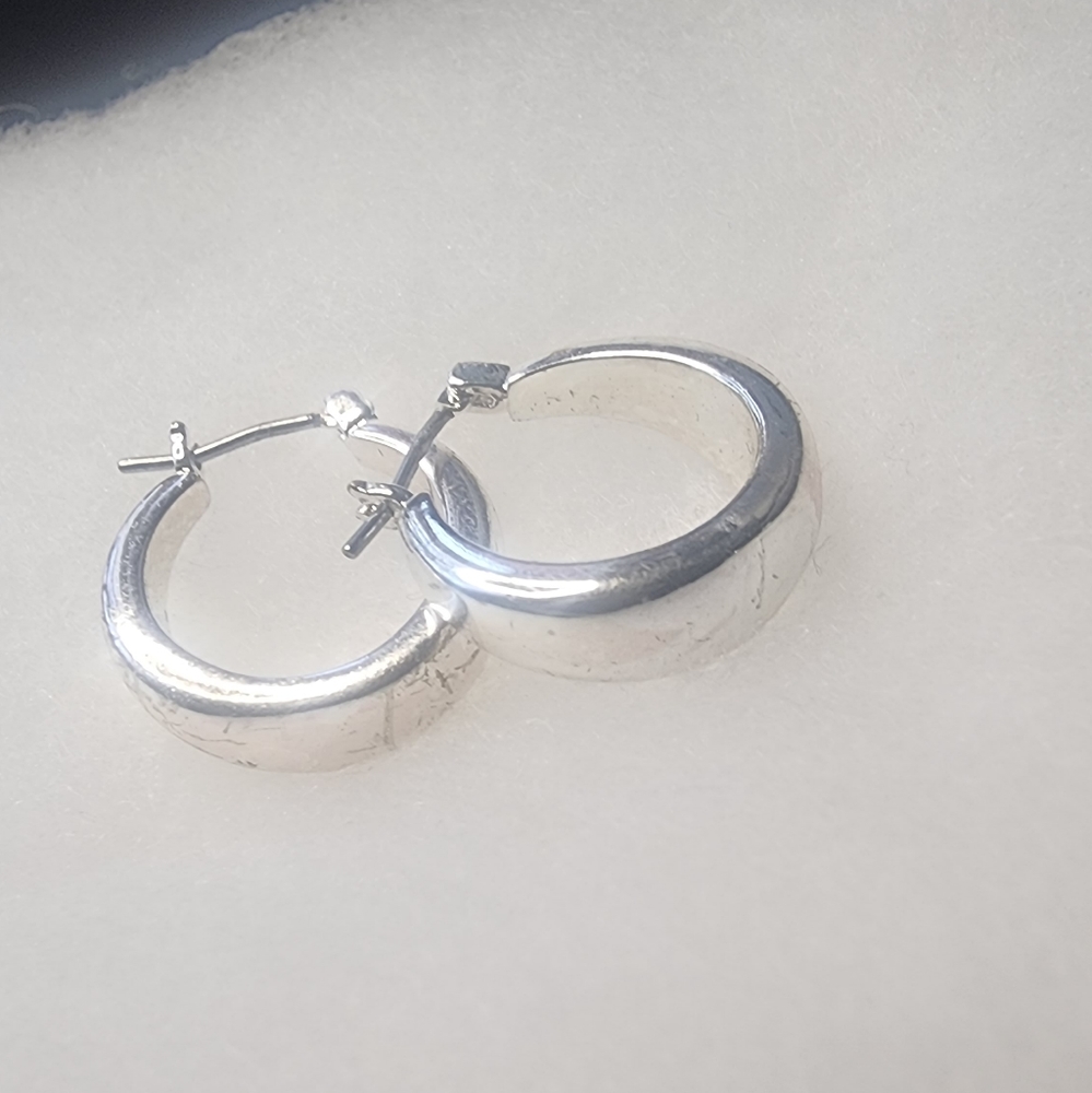 Fashion small silver Hoop earrings